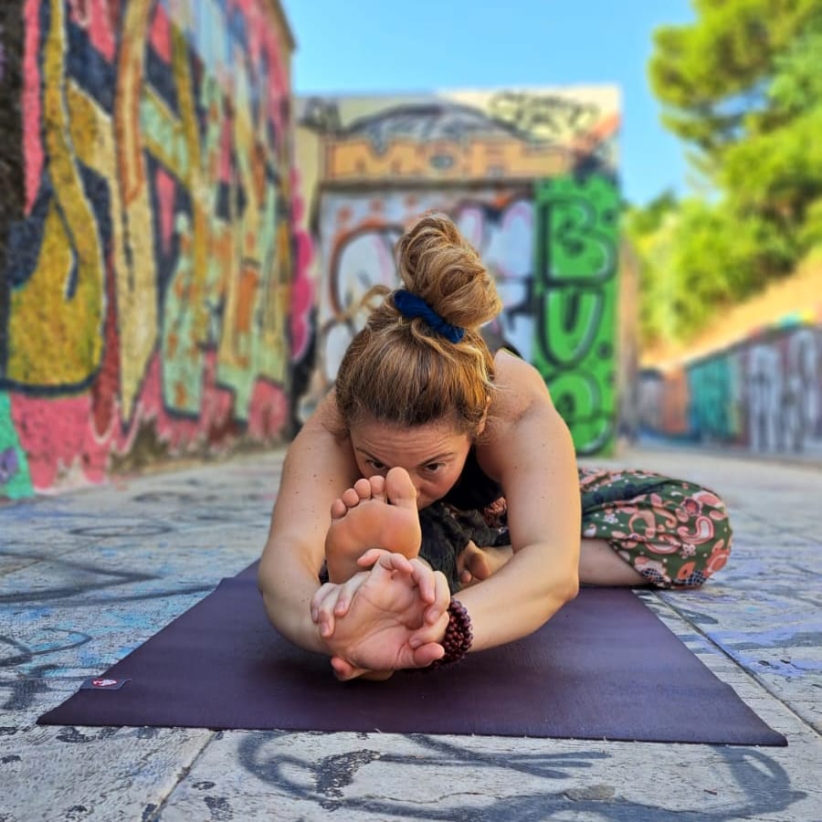 Hero yoga